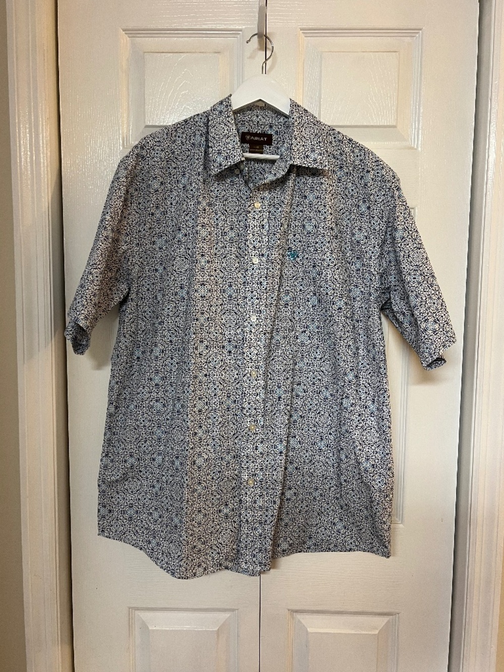 Ariat Men’s Blue White Western Short Sleeve Button Down Top Large